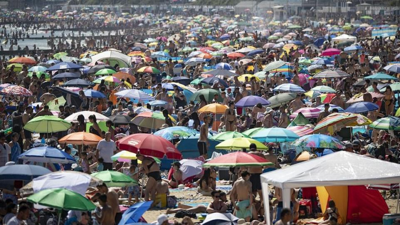 JK valdžia grasina uždaryti paplūdimius, jeigu žmonės nesilaikys socialinio atstumo