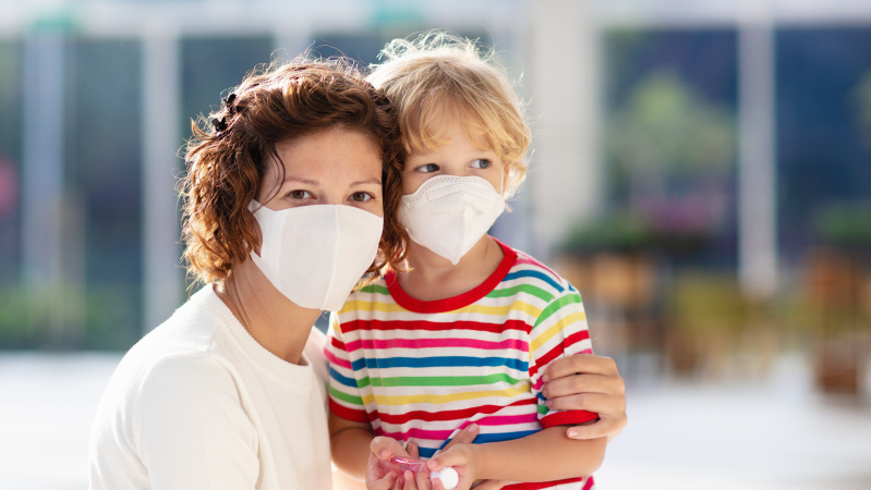 JK valdžia ketina nurodyti dėvėti kaukes vietose, kur parduodama maisto išsinešti