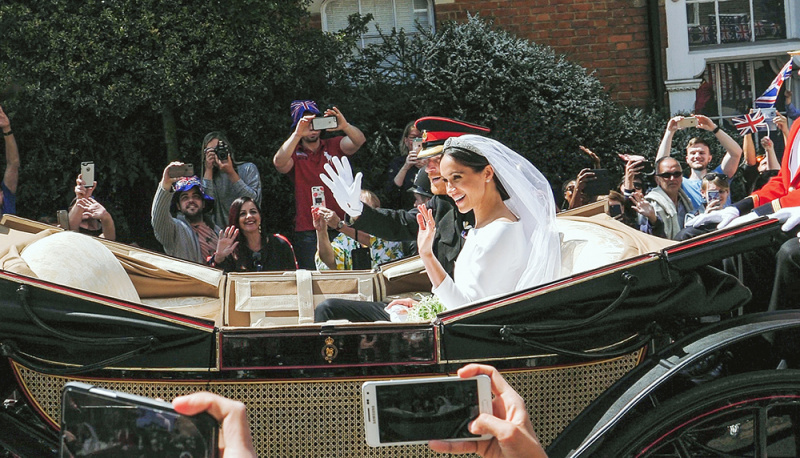 Atskleistos naujos detalės apie pirmus Meghan ir Harry pasimatymus 