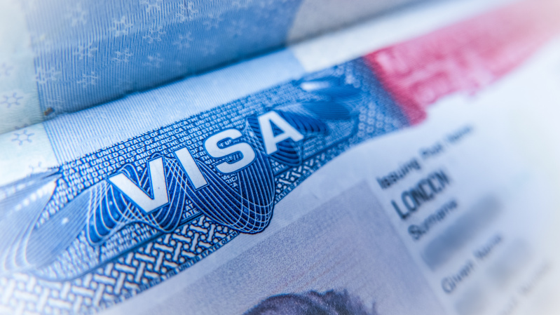 Ką tik paskelbtą balais paremtą JK migracijos sistemą jau siūloma keisti