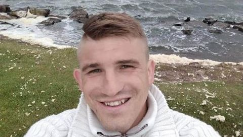 JK dingo jaunas lietuvis, tautiečių prašoma pagalbos jo ieškant