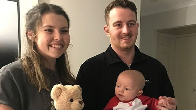 Britė pagimdė Australijos šalikelėje: nė nenutuokė, kad laukėsi