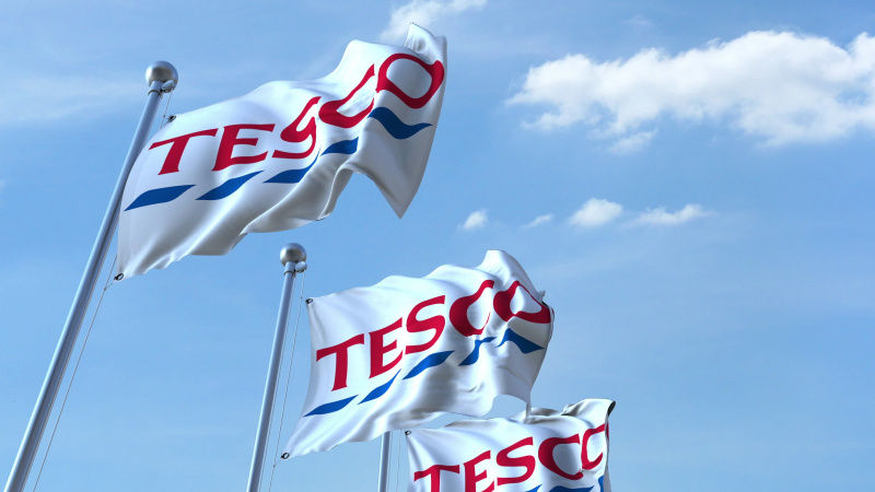 Per karantiną išsiplėtus internetinei prekybai „Tesco“ sukurs 16000 darbo vietų