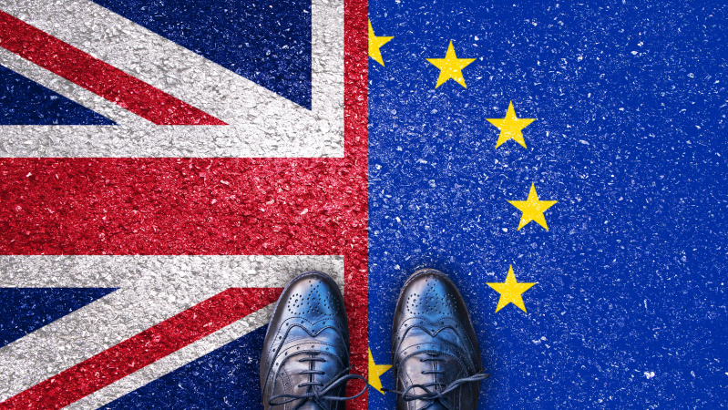 „Brexit“: durys „vis dar yra atviros“ deryboms su ES – JK ministras