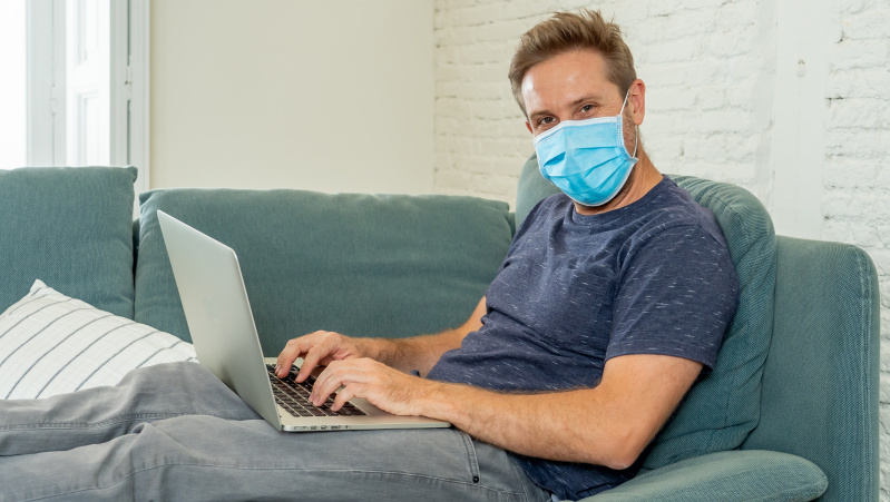 JK centrinio banko ekonomistas: darbas iš namų kenkia darbuotojų kūrybingumui