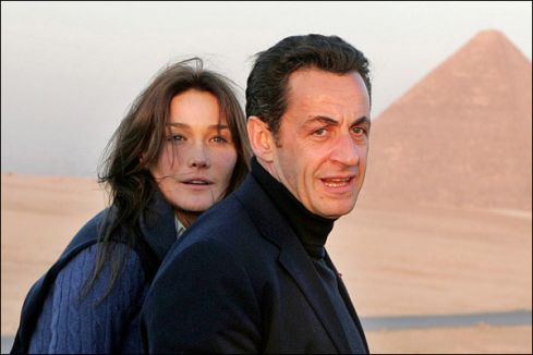 Prancūzijos pirmosios damos muzikos albumas sulaukė mažesnės sėkmės nei manyta anksčiau