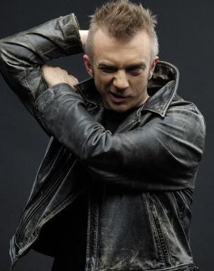 A.Mamontovo ir įrašų kompanijos konfliktą bandoma spręsti taikos sutartimi