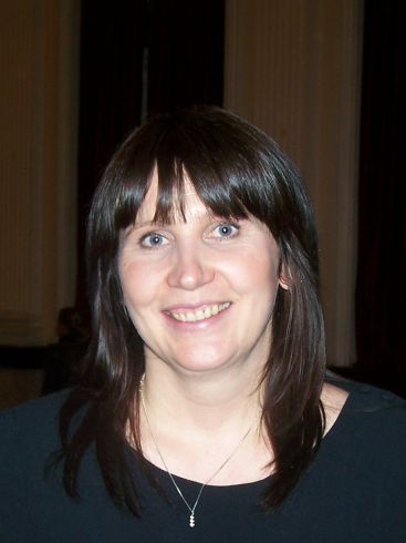 JK metų lietuvė į Lietuvą grįš su daina