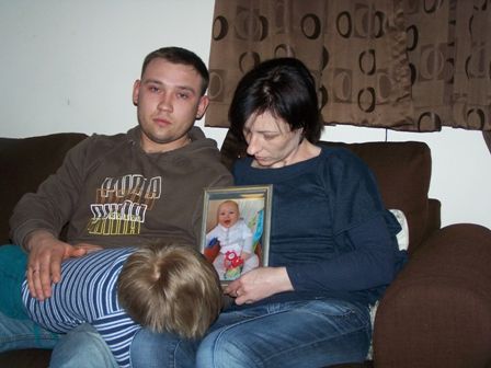 Lietuvių kūdikio mirtis suvienijo mamas