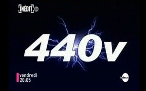 TV šou „Mirties žaidimas“ dalyviai kankina vienas kitą 440V elektros srove