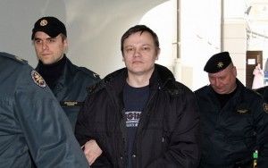 Pedofilija kaltinamas pulkininkas reikalavo nušalinti prokurorą