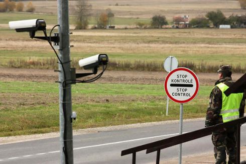 Pasieniečiai sulaikė du policijos ieškomus lietuvius