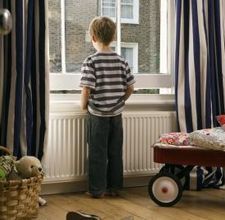 Vienas namuose: kada galima?