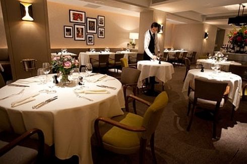 Kviečiame į kasmetinę Kalėdų labdaros vakarienę!